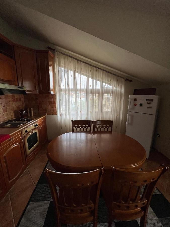 Villa Sokoli, Enjoy Sunset At This Spacious Apartment تيرانا المظهر الخارجي الصورة